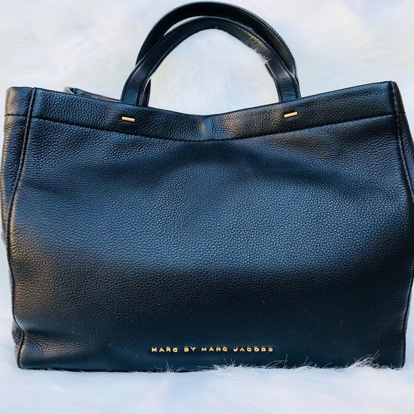 Marc By Marc Jacobs Handbags - Marc by Marc Jacobs ✨ What’s the T Tote